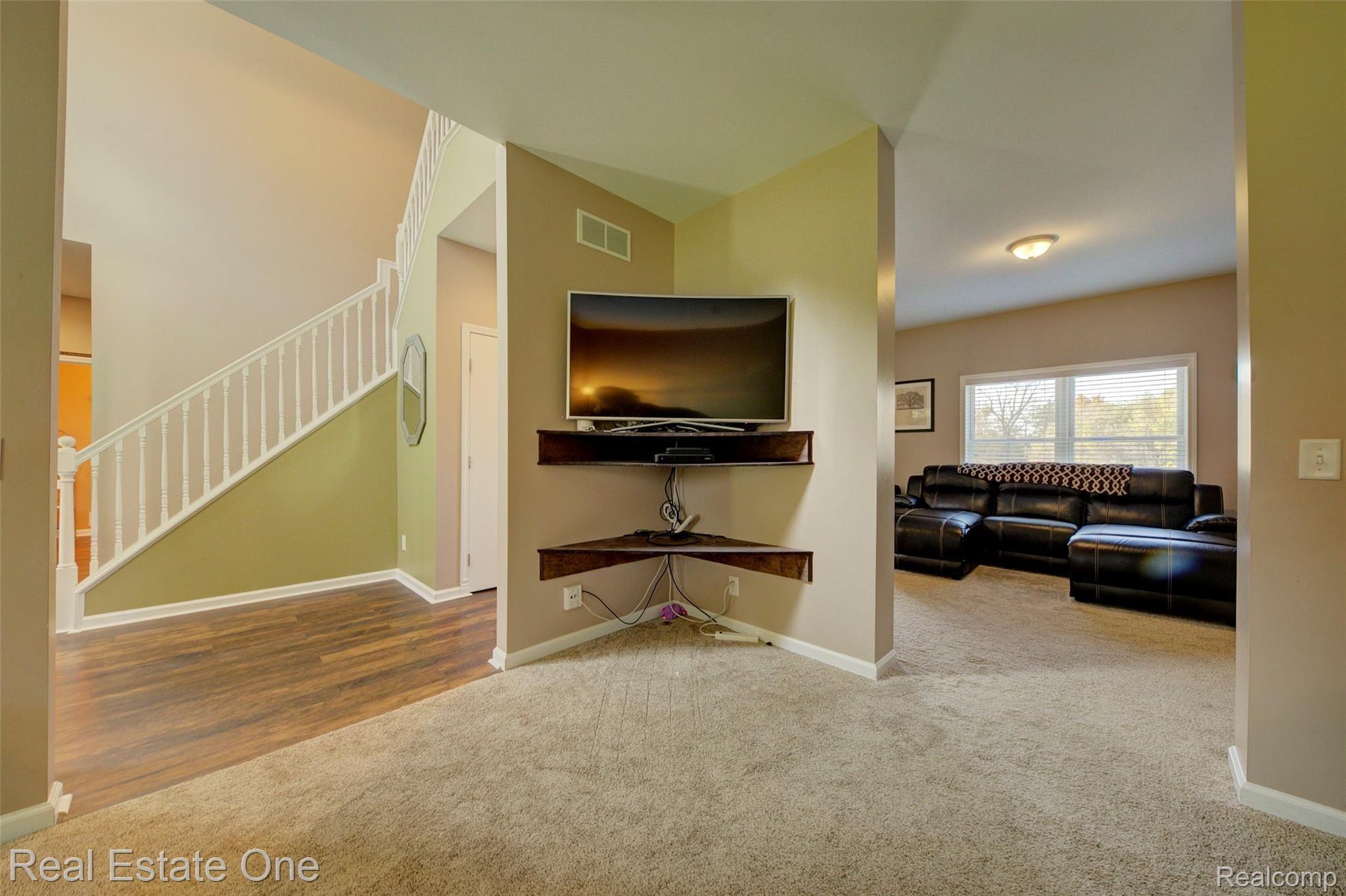 3676 Norton Road Howell, MI 48843 - Photo 12 of 82 930A5139_40_41 (2).jpg