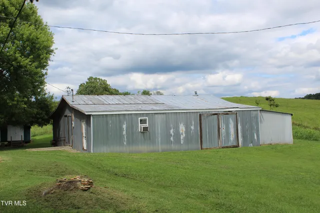 $446,000 | 1704 Balls Chapel Road, Rose Hill, VA 24281