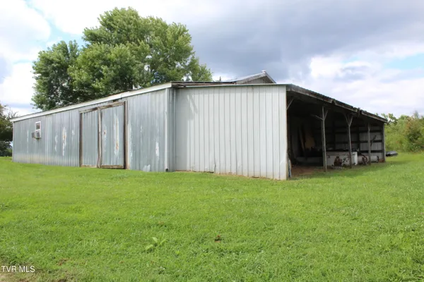 $399,500 | 1704 Balls Chapel Road, Rose Hill, VA 24281