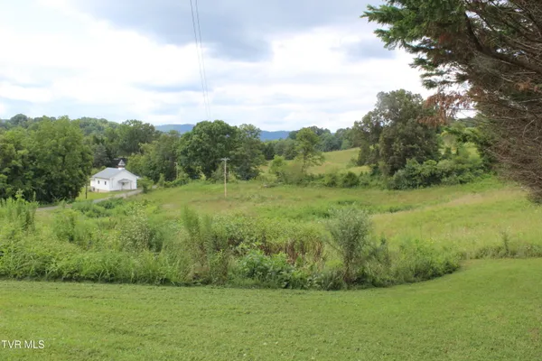 $382,000 | 1704 Balls Chapel Road, Rose Hill, VA 24281