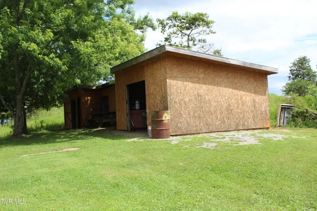 $446,000 | 1704 Balls Chapel Road, Rose Hill, VA 24281