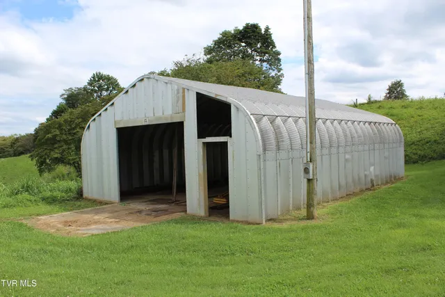 $446,000 | 1704 Balls Chapel Road, Rose Hill, VA 24281