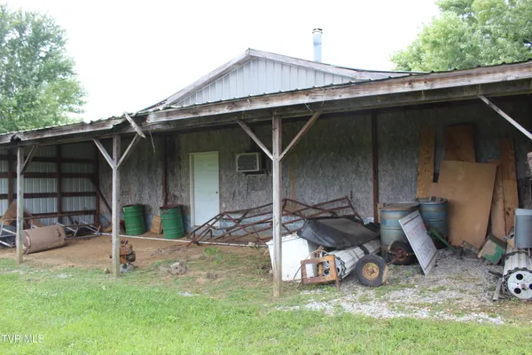 $399,500 | 1704 Balls Chapel Road, Rose Hill, VA 24281