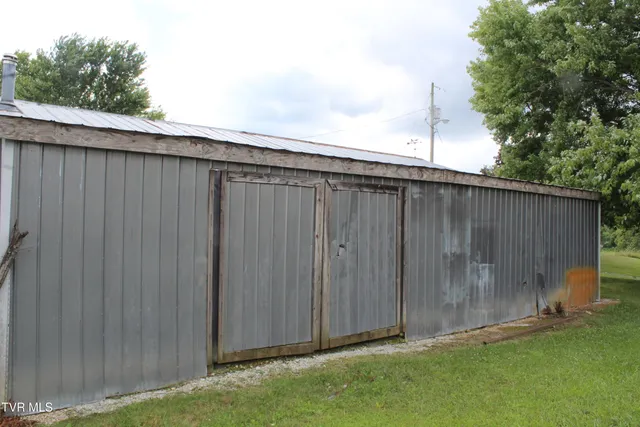 $446,000 | 1704 Balls Chapel Road, Rose Hill, VA 24281