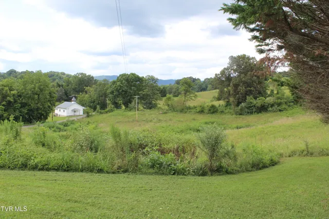 $446,000 | 1704 Balls Chapel Road, Rose Hill, VA 24281