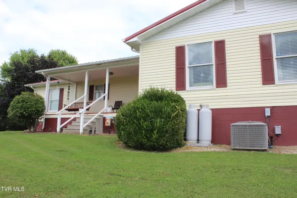 $399,500 | 1704 Balls Chapel Road, Rose Hill, VA 24281