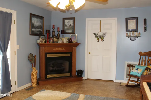 $446,000 | 1704 Balls Chapel Road, Rose Hill, VA 24281