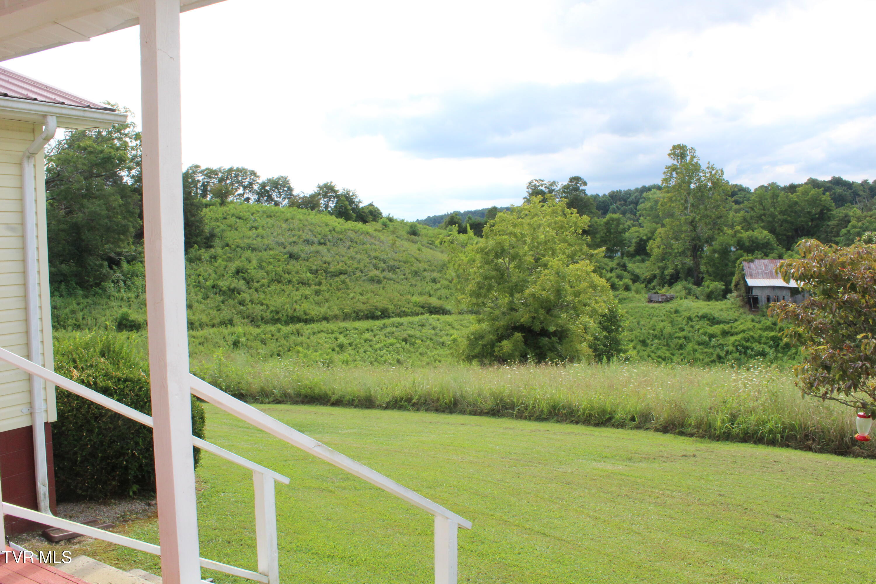 1704 Balls Chapel Road Rose Hill, VA 24281 - Photo 67 of 78 IMG_6108