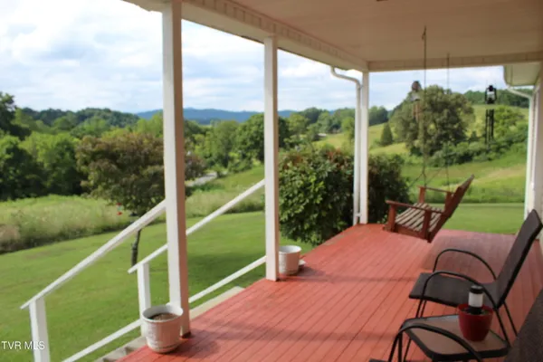 $399,500 | 1704 Balls Chapel Road, Rose Hill, VA 24281