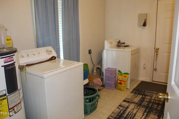 $399,500 | 1704 Balls Chapel Road, Rose Hill, VA 24281