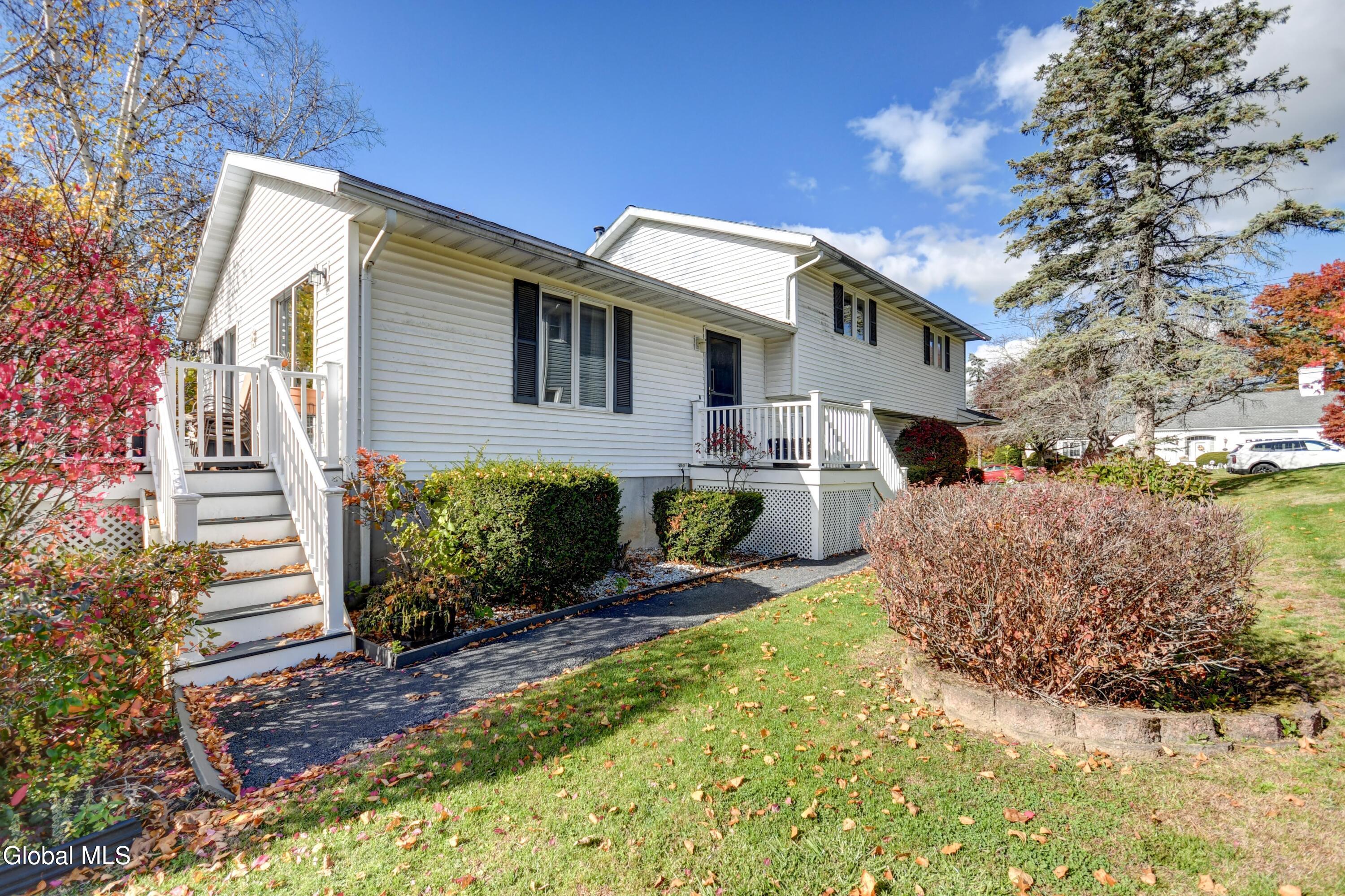 45 Coolidge Road Amsterdam, NY 12010 - Photo 1 of 38 45 Coolidge Rd-7