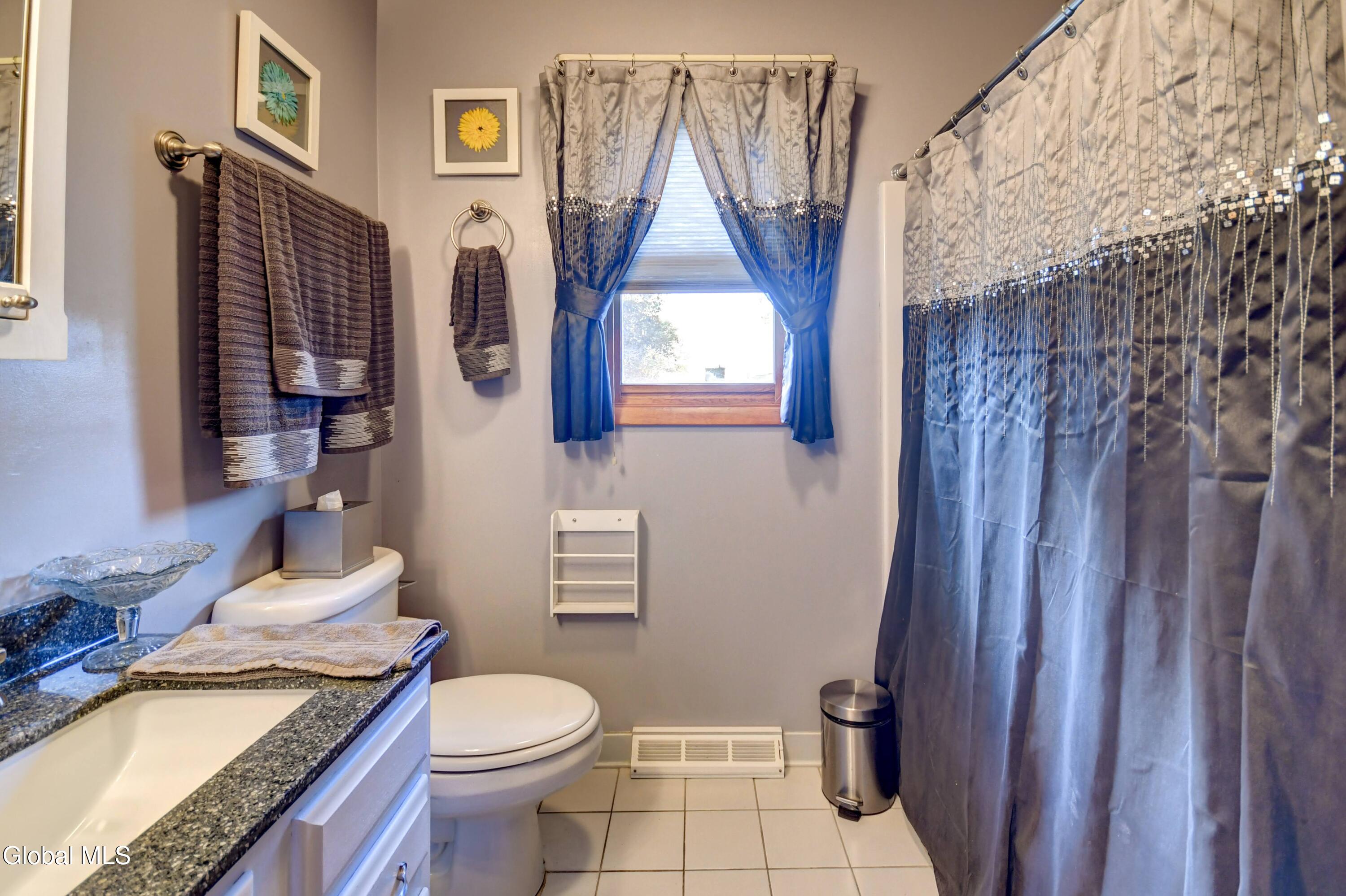 45 Coolidge Road Amsterdam, NY 12010 - Photo 31 of 38 45 Coolidge Rd-17