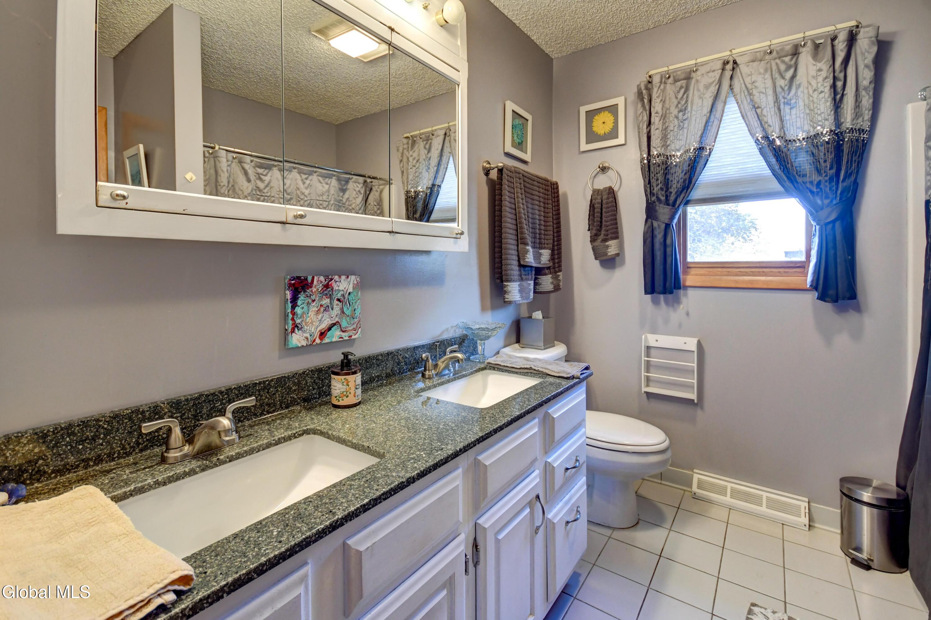 45 Coolidge Road Amsterdam, NY 12010 - Photo 32 of 38 45 Coolidge Rd-16