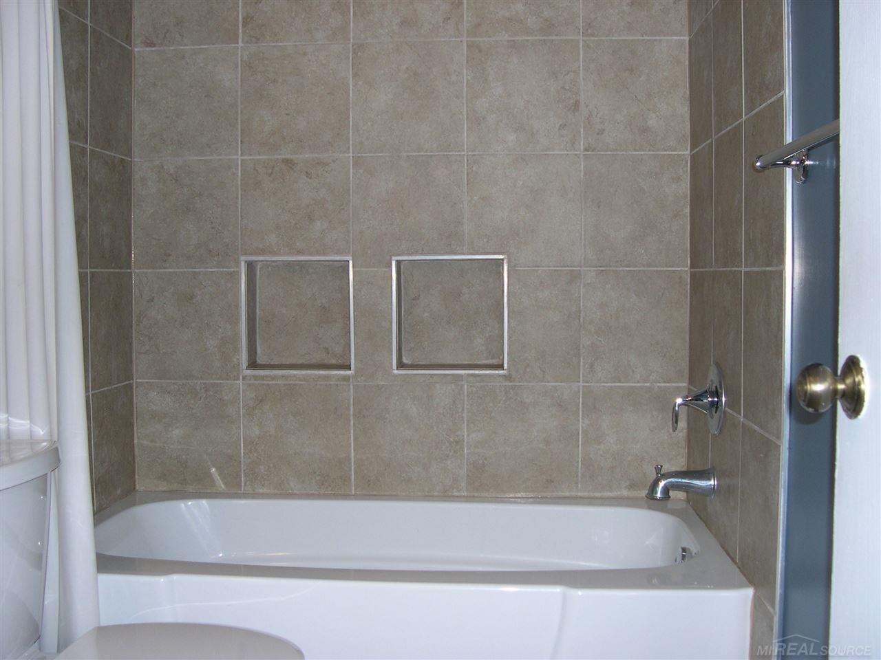 1264 Windmill Court Rochester Hills, MI 48306 - Photo 16 of 18