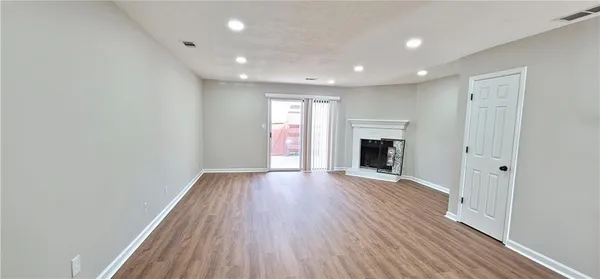 $1,995 | 2846 Webb Bridge Road, Alpharetta, GA 30009