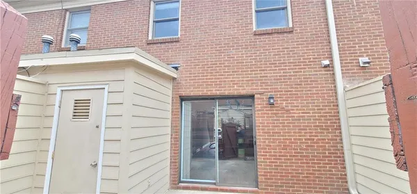 $1,995 | 2846 Webb Bridge Road, Alpharetta, GA 30009