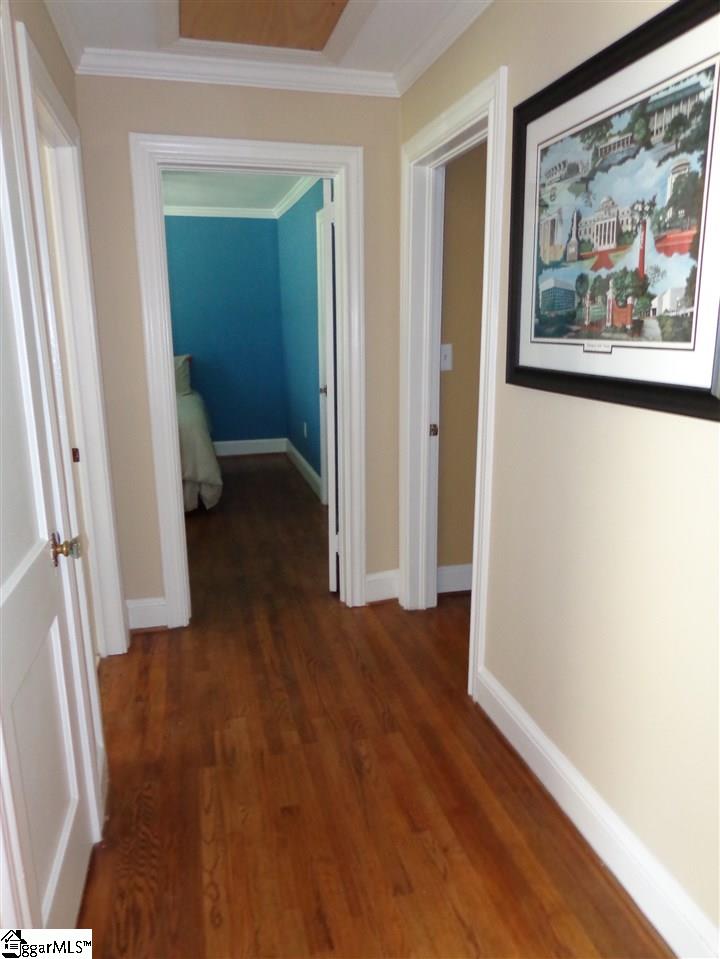 207 Ridgecrest Drive Greenville, SC 29609 - Photo 13 of 22 Gallery Image 13