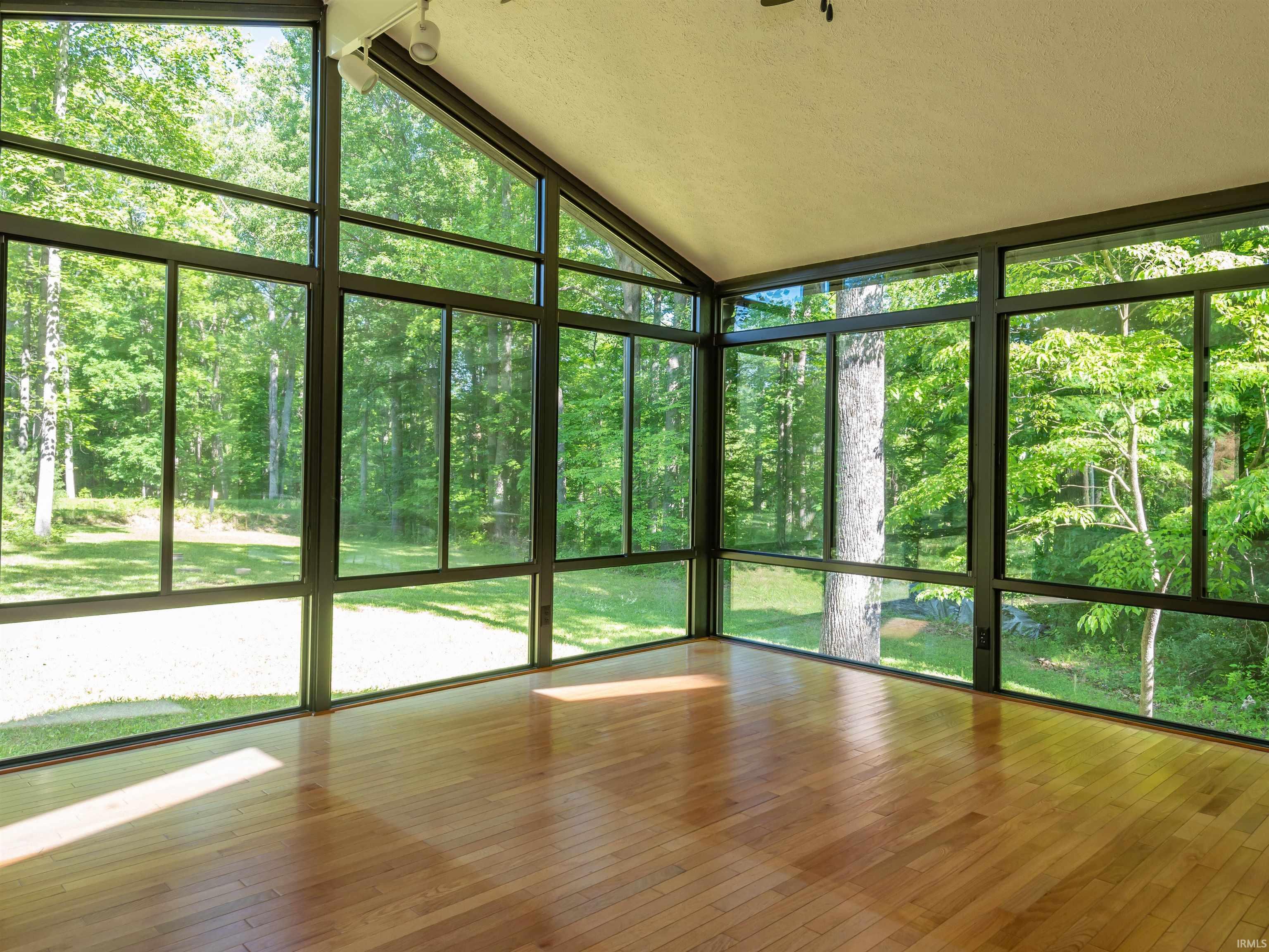5975 South Handy Road Bloomington, IN 47401 - Photo 13 of 36