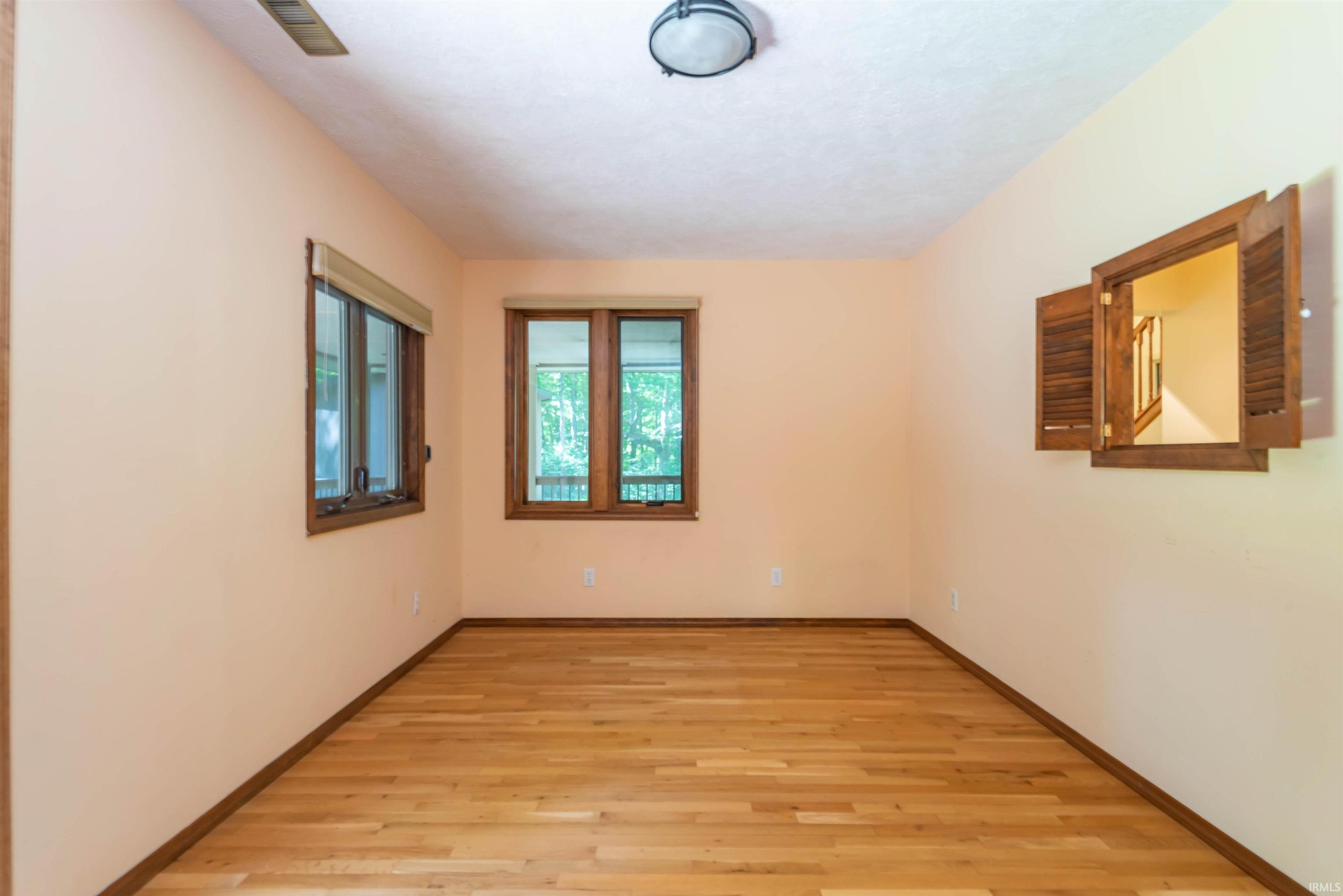 5975 South Handy Road Bloomington, IN 47401 - Photo 18 of 36