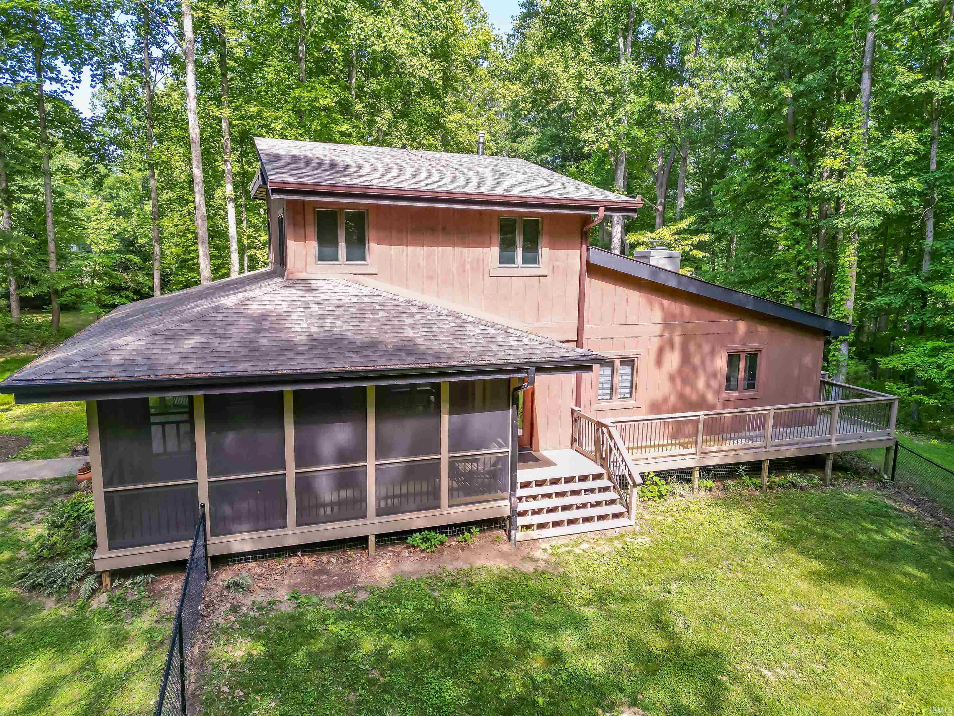 5975 South Handy Road Bloomington, IN 47401 - Photo 2 of 36