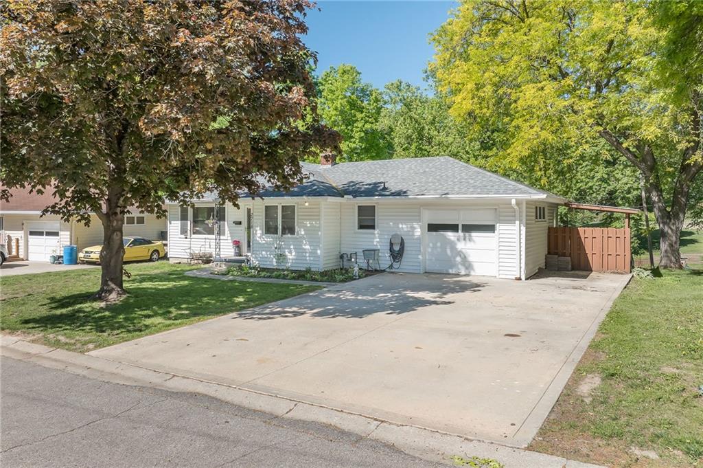 2718 SW Trail St. Joseph, MO 64506 - Photo 2 of 36
