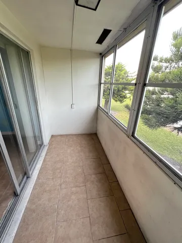 a view of entryway with a window