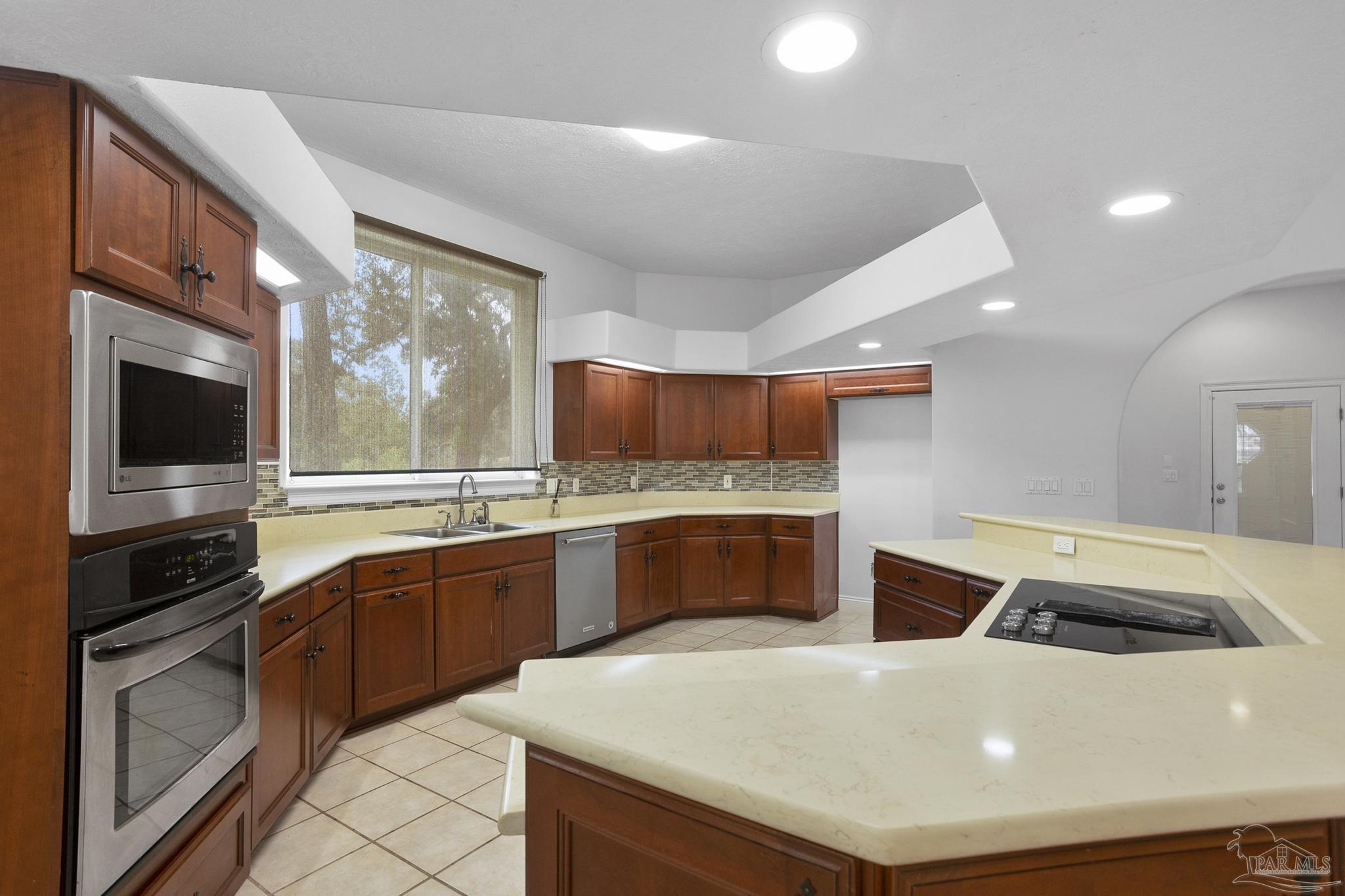 5908 Hurst Hammock Road Pensacola, FL 32526 - Photo 12 of 46