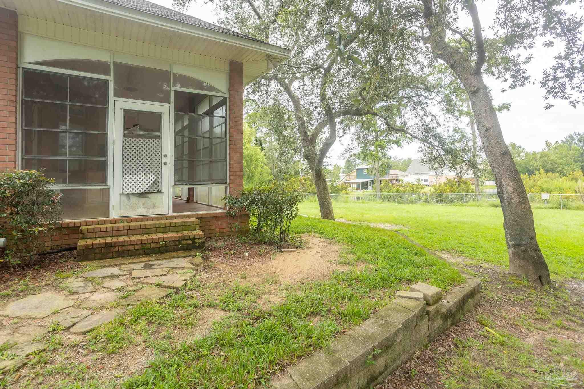 5908 Hurst Hammock Road Pensacola, FL 32526 - Photo 39 of 46
