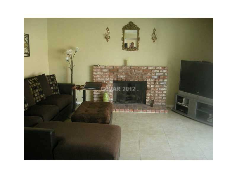1802 Nuevo Road Henderson, NV 89014 - Photo 5 of 12 Den.