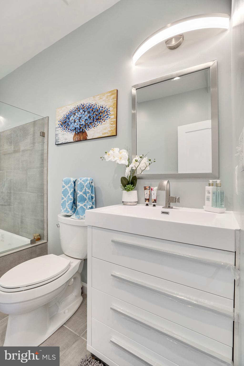 505 Schuyler Road Silver Spring, MD 20910 - Photo 12 of 26 Bath