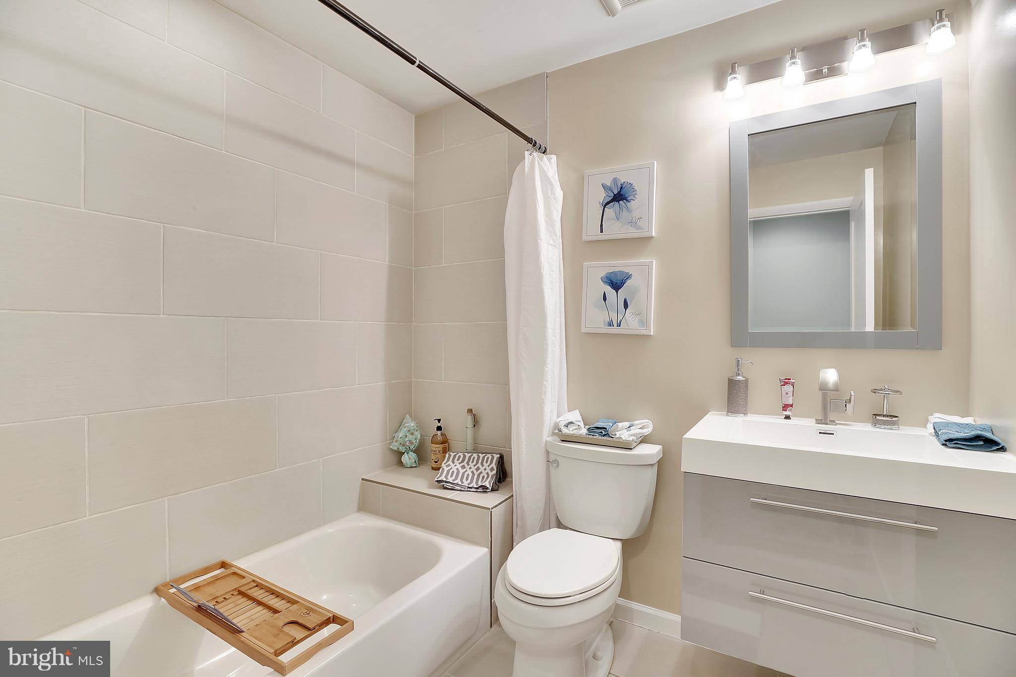 505 Schuyler Road Silver Spring, MD 20910 - Photo 20 of 26 Bath