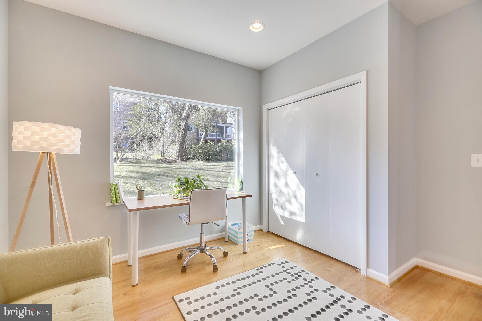 505 Schuyler Road Silver Spring, MD 20910 - Photo 9 of 26 Interior (General)