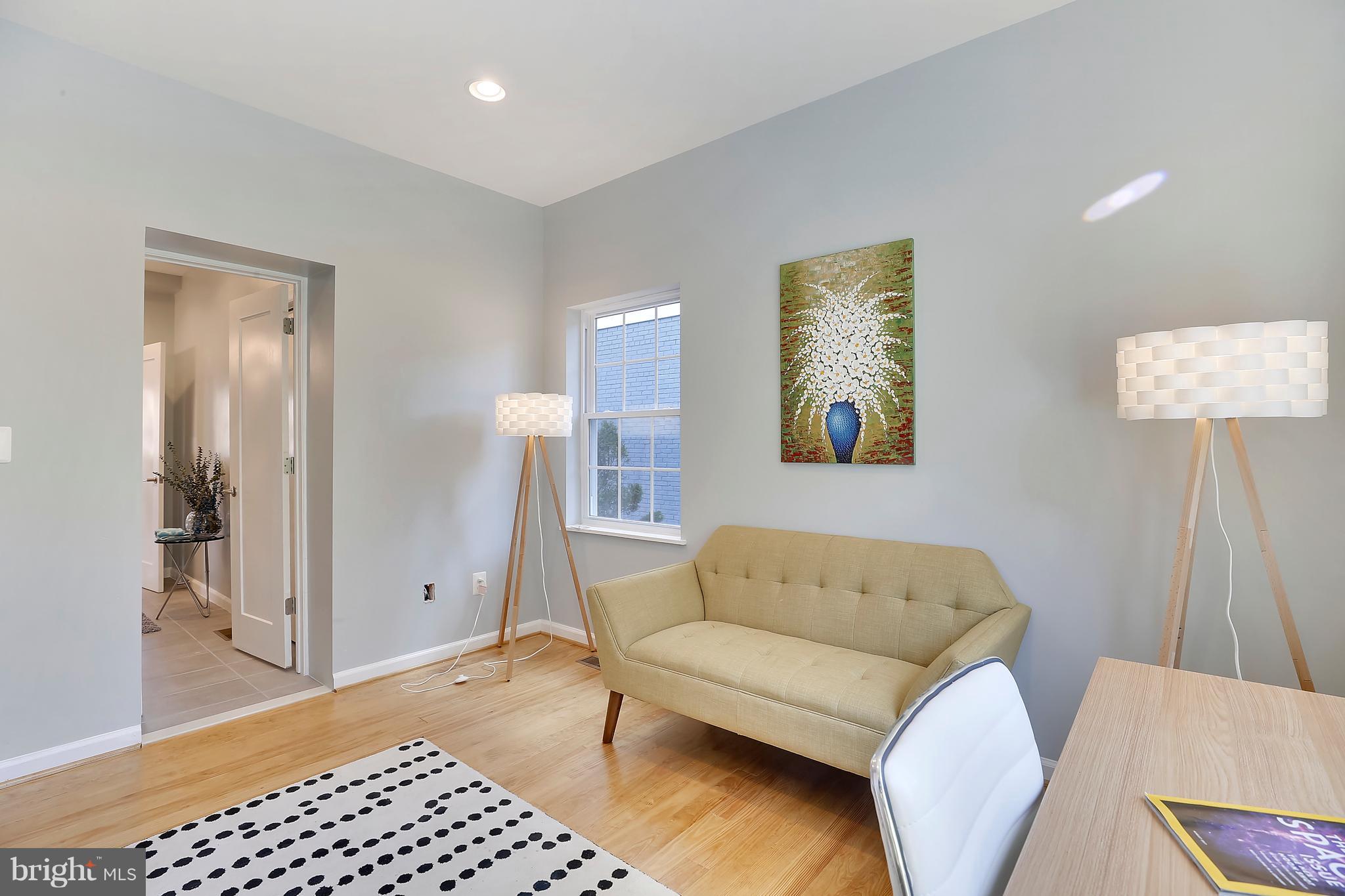 505 Schuyler Road Silver Spring, MD 20910 - Photo 10 of 26 Interior (General)