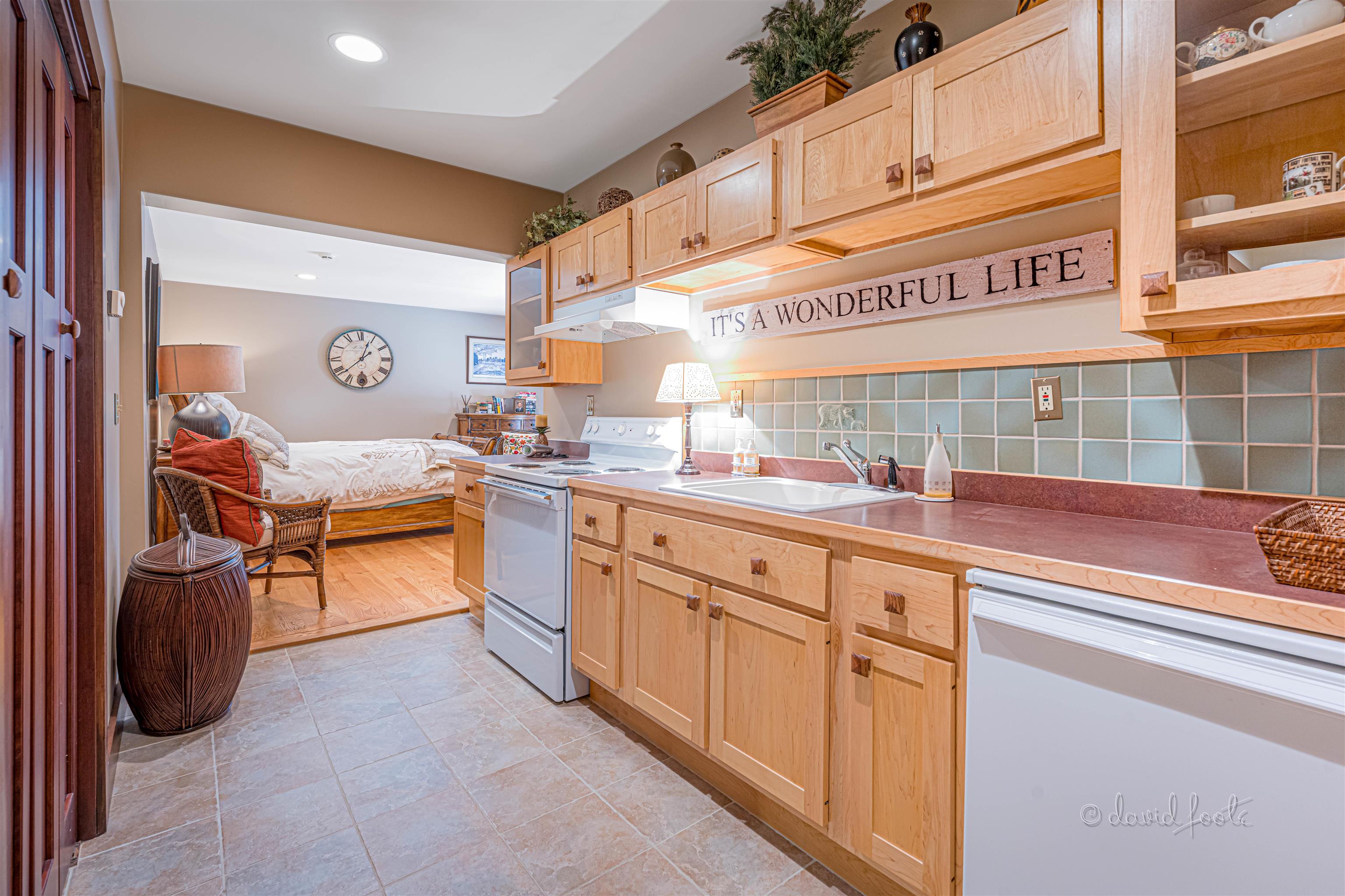 49 High Ridge Run Galena, IL 61036 - Photo 58 of 81 a kitchen with cabinets and chairs