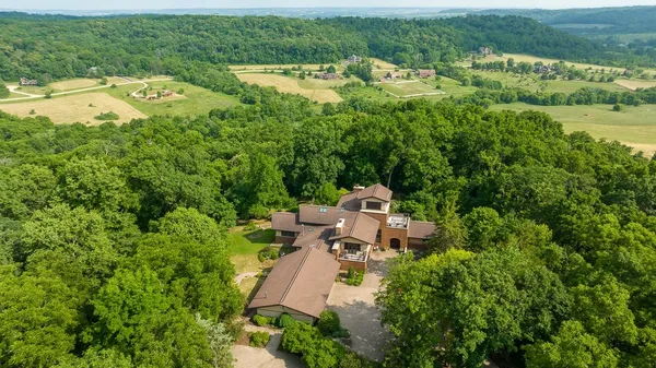 $1,190,000 | 49 High Ridge Run, Galena, IL 61036