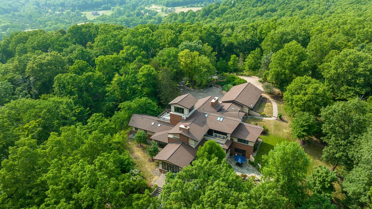 49 High Ridge Run Galena, IL 61036 - Photo 78 of 81 an aerial view of a house with a yard