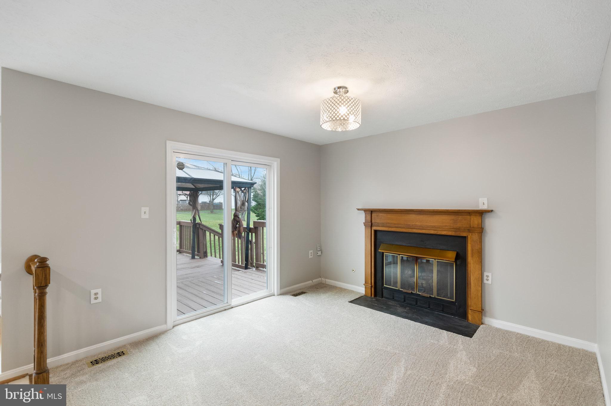 10490 Labrador Loop Manassas, VA 20112 - Photo 16 of 40 Gallery Image 16