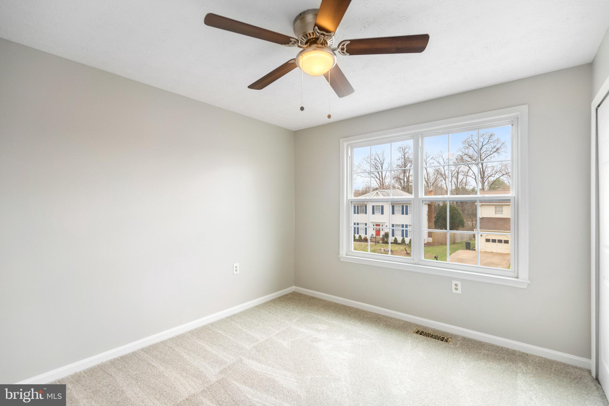 10490 Labrador Loop Manassas, VA 20112 - Photo 25 of 40 Gallery Image 25