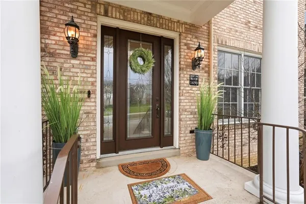 a view of entrance door of the house