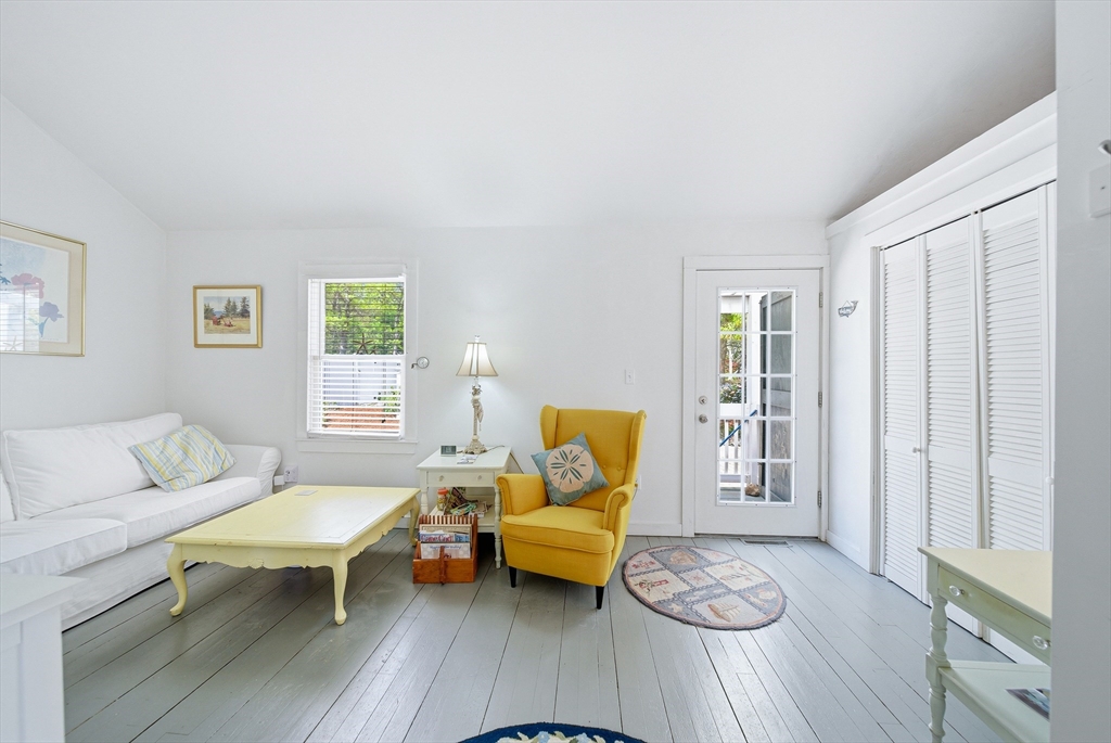 83 Valley Road Plymouth, MA 02360 - Photo 7 of 41