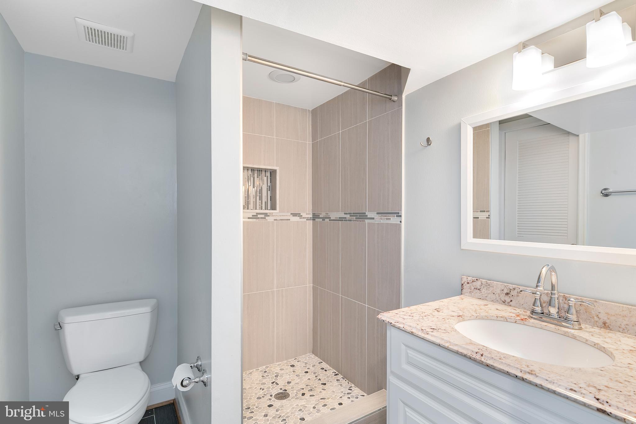 7525 Inzer Street Springfield, VA 22151 - Photo 7 of 39