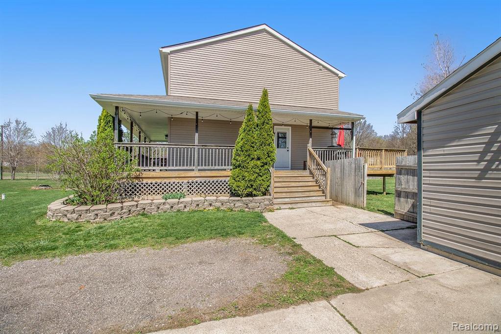 3235 Bull Run Road Howell, MI 48843 - Photo 21 of 23