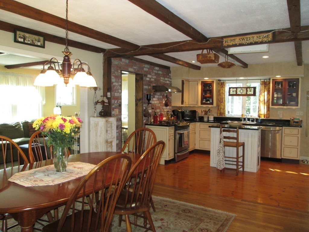 12 Barker Hill Road Townsend, MA 01469 - Photo 3 of 16
