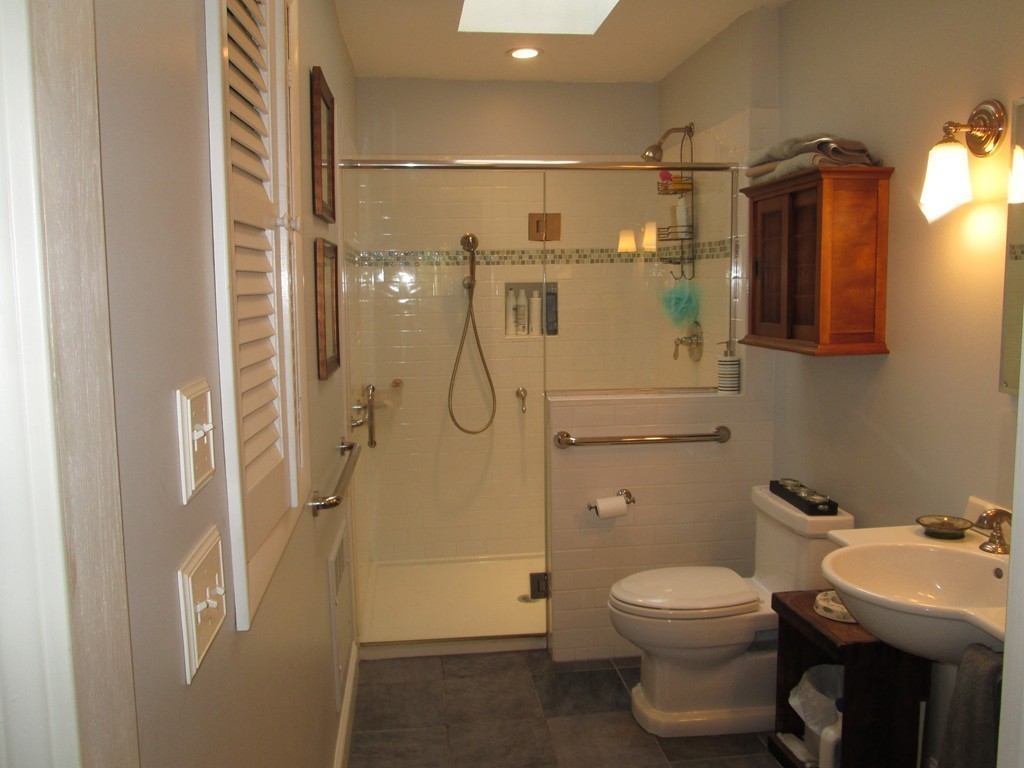 12 Barker Hill Road Townsend, MA 01469 - Photo 8 of 16