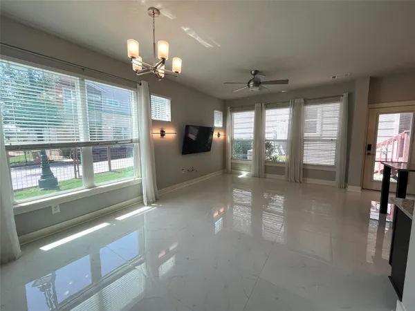$2,500 | 2013 Tramson Drive, Austin, TX 78741
