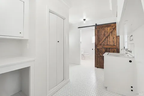 $779,000 | 300 Bradford Lane, Hopland, CA 95449