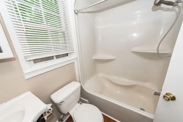 $2,450 | 1623 Juniper Street, Charleston, SC 29407
