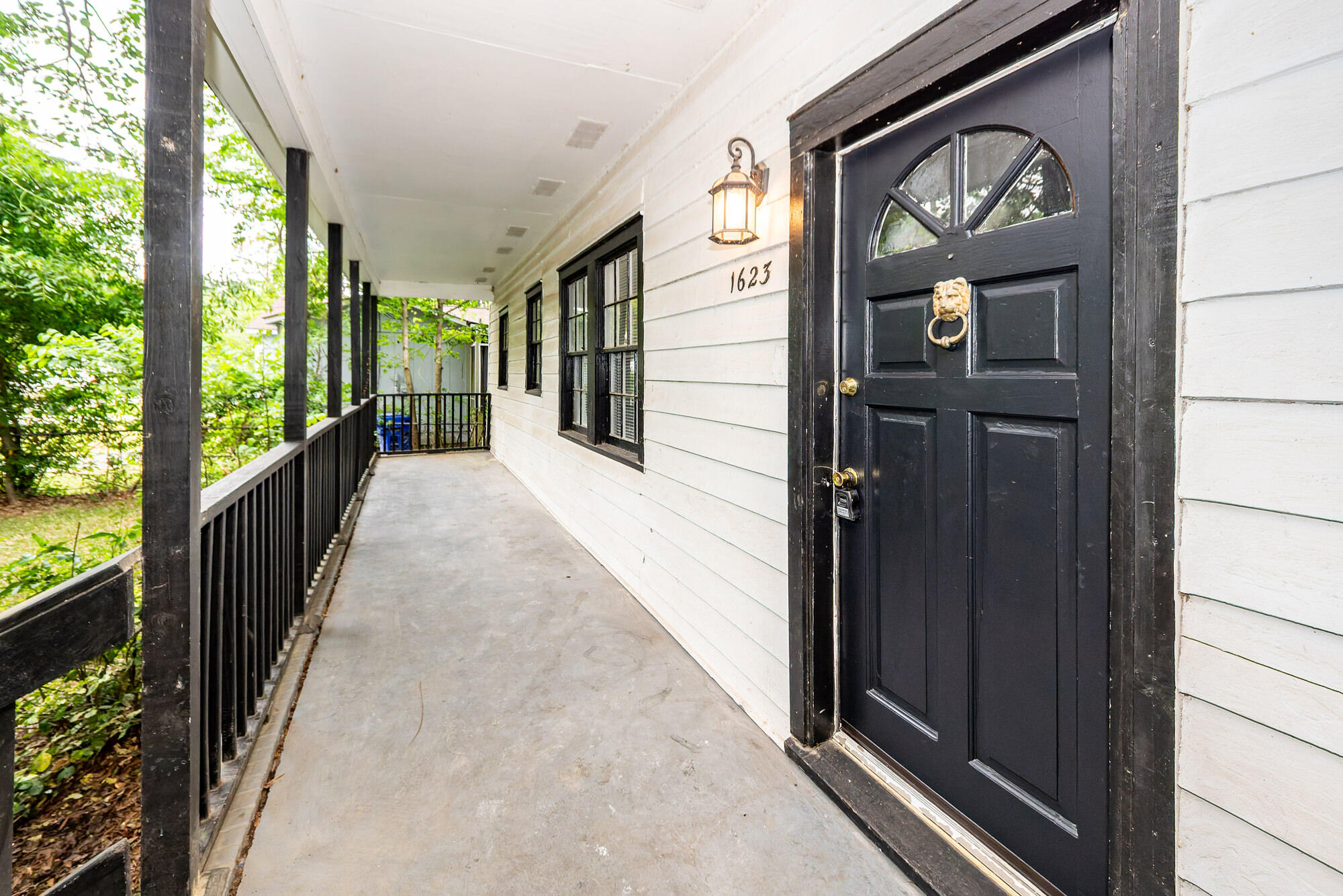 1623 Juniper Street Charleston, SC 29407 - Photo 2 of 33 02