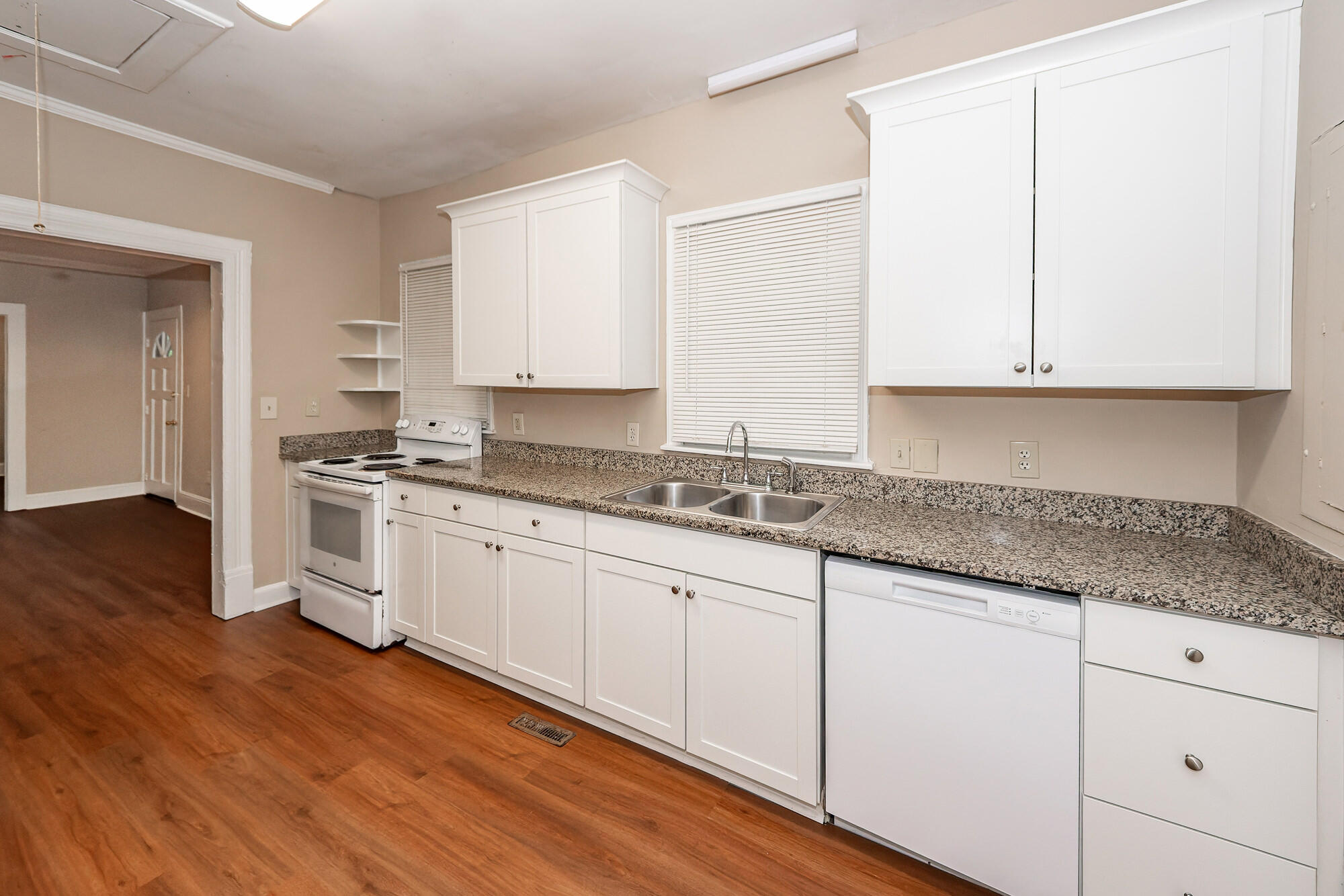 1623 Juniper Street Charleston, SC 29407 - Photo 8 of 33 08