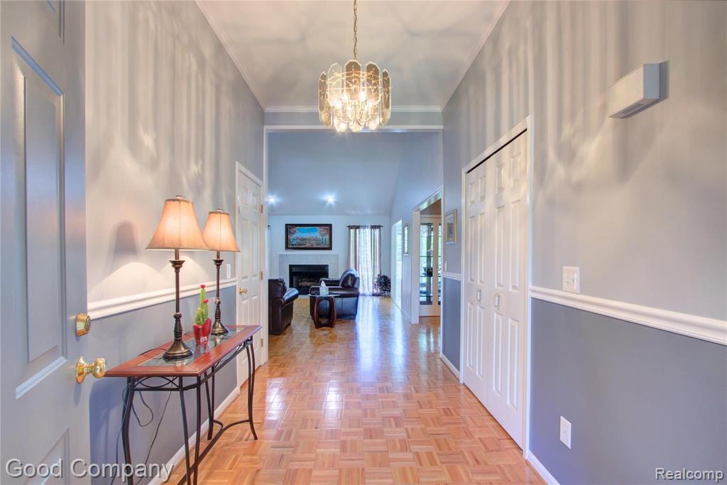 864 Preswick Court Rochester Hills, MI 48307 - Photo 3 of 47